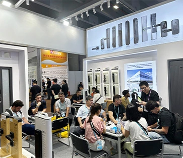 Tenon appeared at the 136th Canton Fair to show the world the new smart door & lock